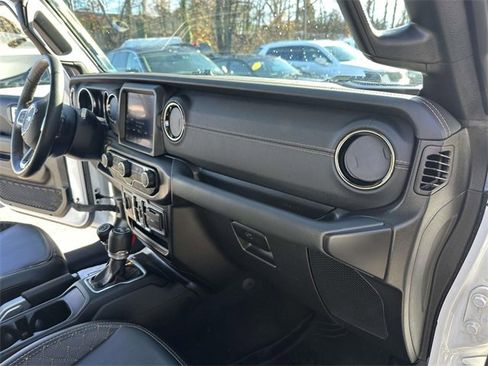 Certified 2022 Jeep Wrangler Unlimited Sahara image 26