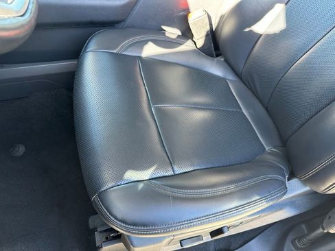 Used 2023 Ford Expedition XLT image 26