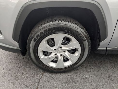 Used 2025 Toyota RAV4 LE image 33