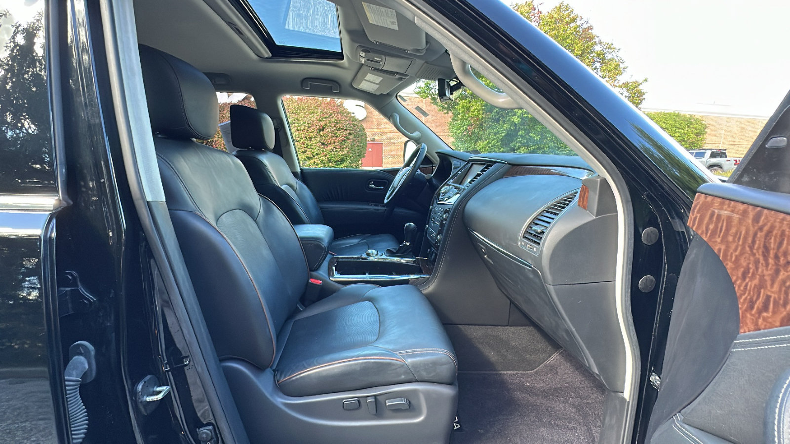 Certified 2019 Nissan Armada Platinum w/ Captain's Chairs Package AWD/4WD image 26