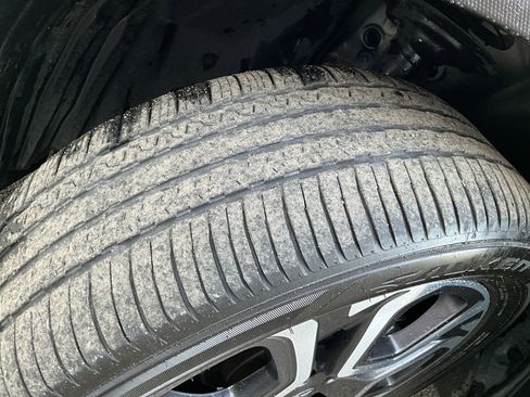 Certified 2023 Subaru Ascent Limited image 31