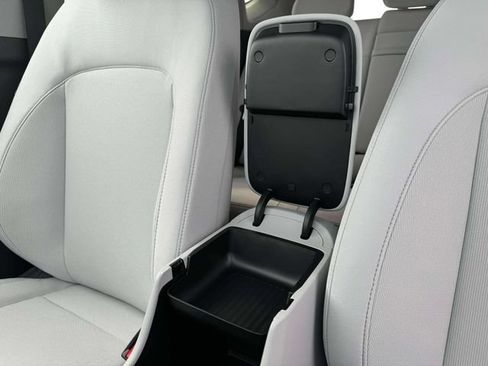 Used 2025 Hyundai Kona SEL AWD/4WD image 19