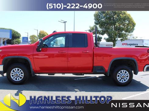 Used 2020 Chevrolet Silverado 2500 LT w/ Convenience Package RWD image 2