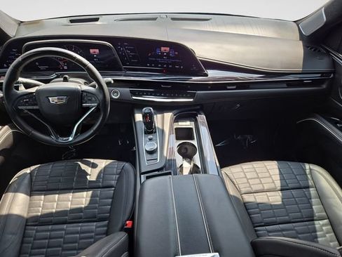 Certified 2023 Cadillac Escalade V AWD/4WD image 9