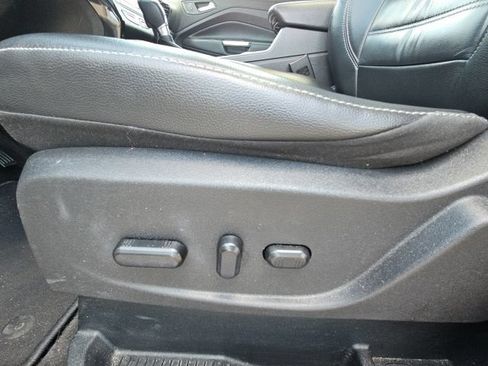 Used 2017 Ford Escape Titanium AWD/4WD image 16