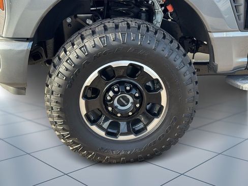 New 2026 Ford F250 Platinum w/ Tremor Off-Road Package image 5
