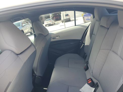 Used 2024 Toyota Corolla SE image 11