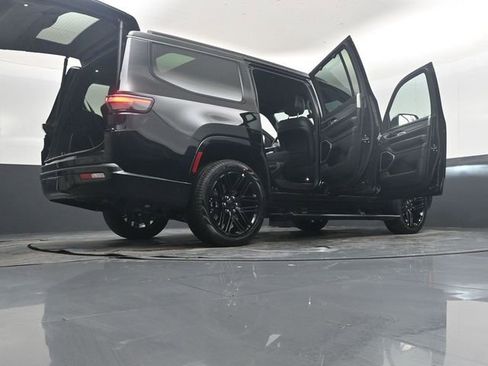 New 2026 Jeep Grand Wagoneer Limited AWD/4WD image 54