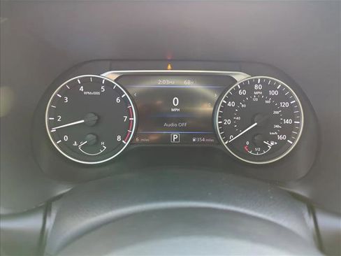 New 2025 Nissan Sentra SR w/ SR Premium Package FWD image 9