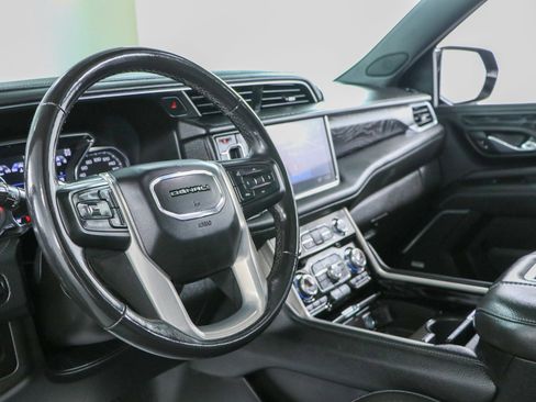 Used 2021 GMC Yukon Denali AWD/4WD image 26