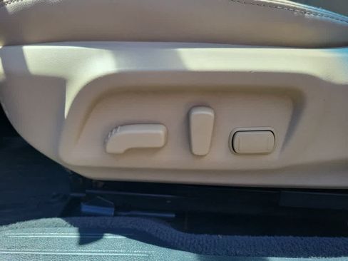 Used 2018 Subaru Outback 2.5i Limited AWD/4WD image 29