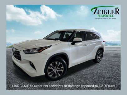 Used 2025 Toyota RAV4 XLE Premium w/ Weather Package
