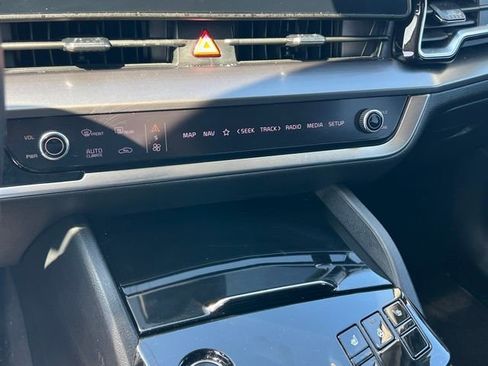 Certified 2023 Kia Sportage EX AWD/4WD image 20