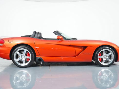 Used 2005 Dodge Viper SRT-10 w/ Copperhead Edition Group image 7