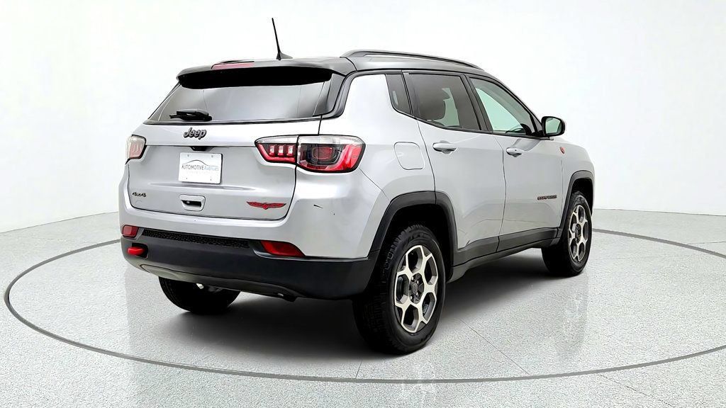 Used 2022 Jeep Compass Trailhawk w/ Sun and Sound Group AWD/4WD image 5