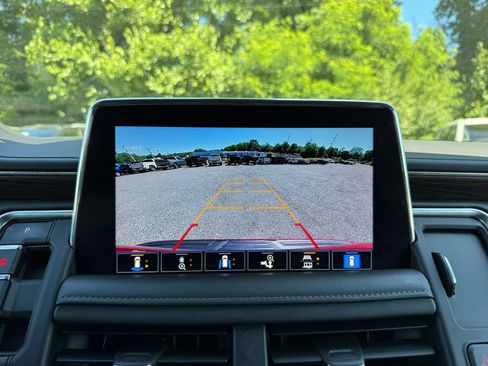 Certified 2021 Chevrolet Tahoe Z71 w/ Z71 Signature Package AWD/4WD image 31