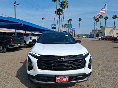 New 2026 Chevrolet Equinox LT w/ Midnight Edition FWD image 2