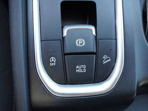Used 2019 Hyundai Santa Fe SE AWD/4WD image 26