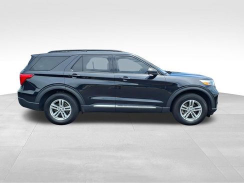 Used 2020 Ford Explorer XLT w/ Comfort Package AWD/4WD image 27