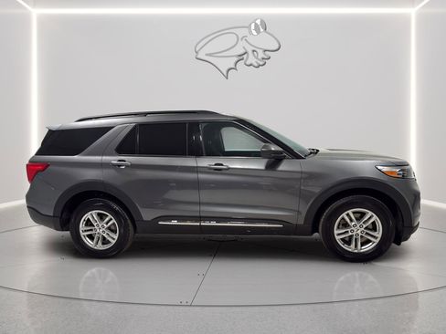 Certified 2023 Ford Explorer XLT AWD/4WD image 6