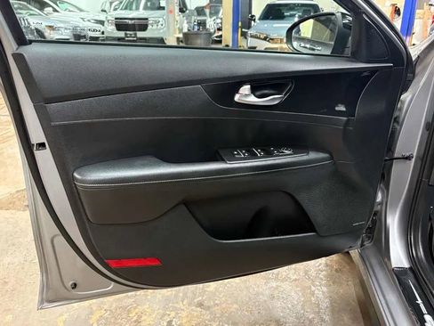 Used 2023 Kia Forte GT-Line w/ GT-Line Premium Package FWD image 26