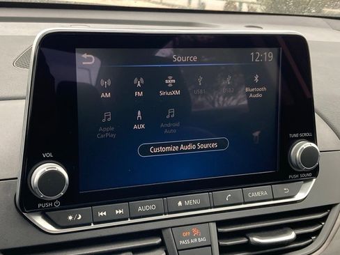 Used 2025 Nissan Altima 2.5 SV image 23