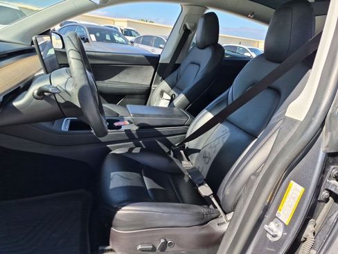 Used 2022 Tesla Model Y Long Range AWD/4WD image 13