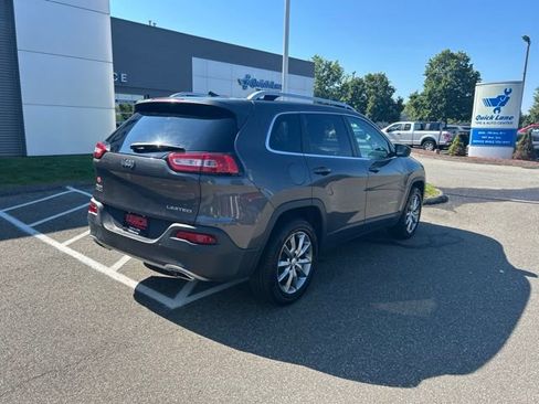 Used 2018 Jeep Cherokee Limited AWD/4WD image 7