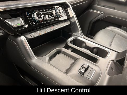 Used 2024 GMC Sierra 2500 Denali w/ Denali Reserve Package image 23