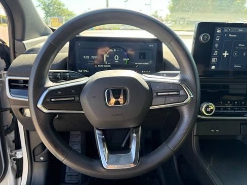Used 2025 Honda Prologue EX image 28