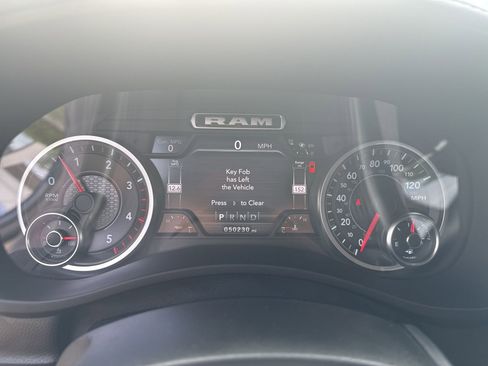 Used 2022 RAM 2500 Laramie AWD/4WD image 16
