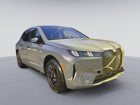New 2026 BMW iX xDrive60 image 1
