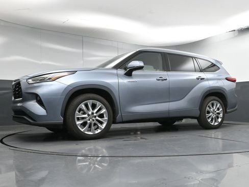 Used 2020 Toyota Highlander Limited image 25