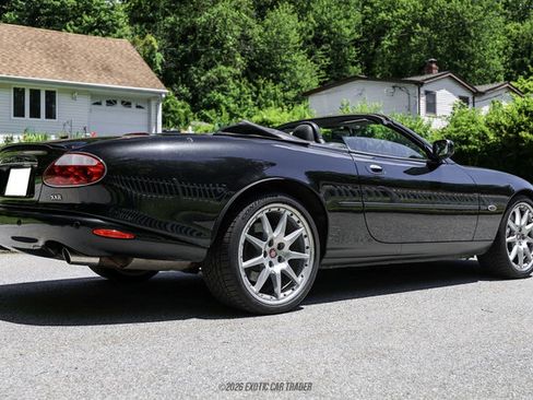 Used 2002 Jaguar XK8 Convertible RWD image 8