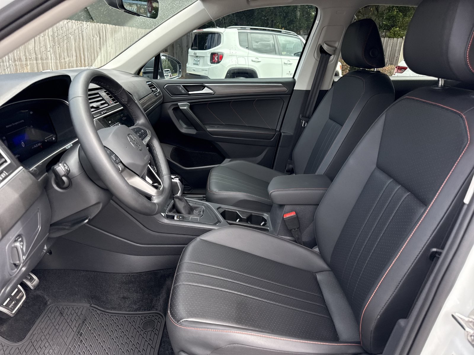 Used 2024 Volkswagen Tiguan Wolfsburg Edition FWD image 9