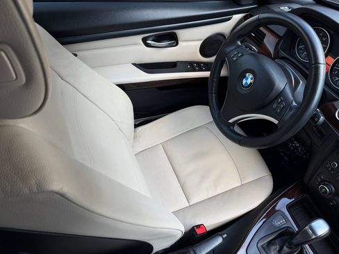 Used 2011 BMW 328i Convertible RWD image 39
