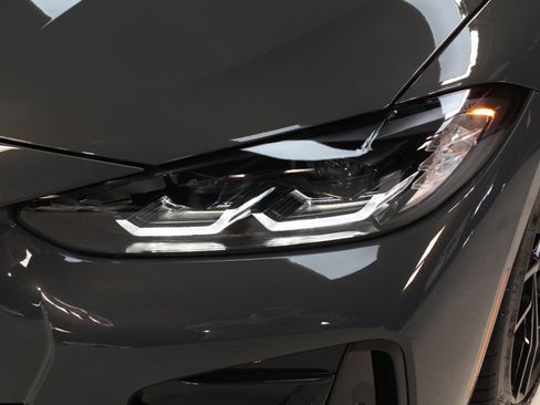 Used 2022 BMW 440i xDrive Convertible AWD/4WD image 7