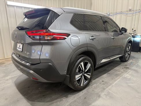 Used 2023 Nissan Rogue SL w/ SL Premium Package AWD/4WD image 17