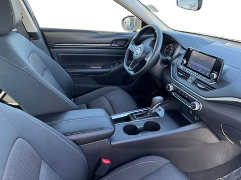 Used 2024 Nissan Altima 2.5 S image 16