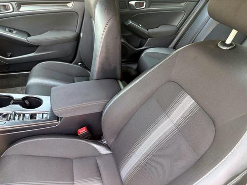 Used 2023 Honda Civic Sport image 14