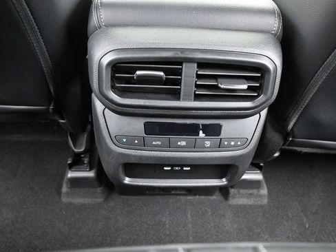 Used 2024 Honda Pilot Touring image 42