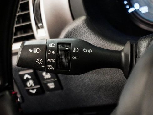 Used 2023 Lexus GX 460 Luxury w/ Sport Design Package AWD/4WD image 20