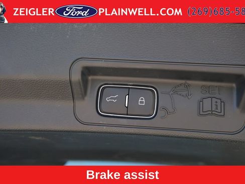 Used 2023 Ford Explorer XLT w/ Equipment Group 202A AWD/4WD image 11
