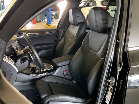 Used 2024 BMW X3 sDrive30i w/ Premium Package w/ZPA image 8