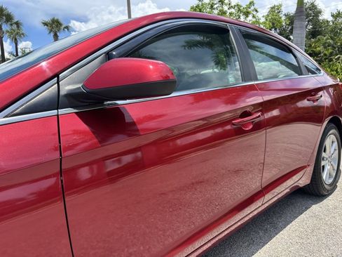 Used 2016 Hyundai Sonata SE FWD image 11