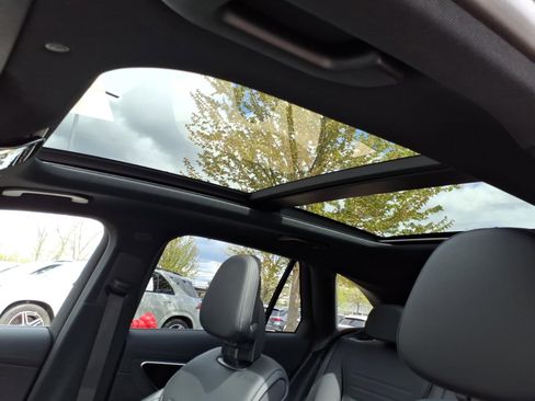 Certified 2025 Mercedes-Benz GLC 350e 4MATIC image 12