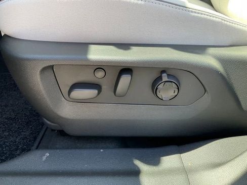 New 2026 Buick Envision Avenir AWD/4WD image 3