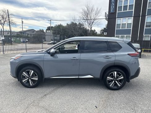 Used 2022 Nissan Rogue SL image 3