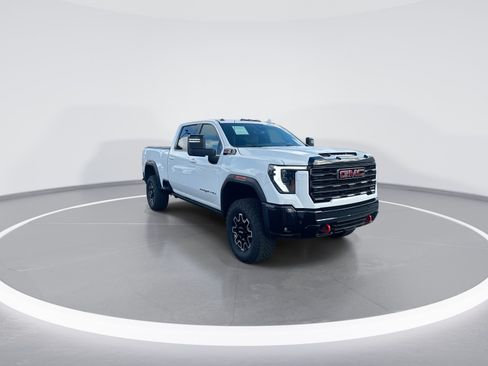 Used 2025 GMC Sierra 2500 AT4X AWD/4WD image 2