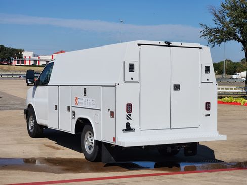 New 2025 Chevrolet Express 3500 w/ Power Convenience Package image 3